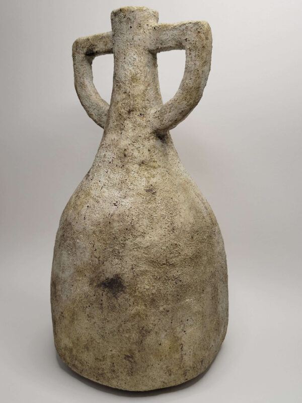 Унікальна ваза ручної роботи.